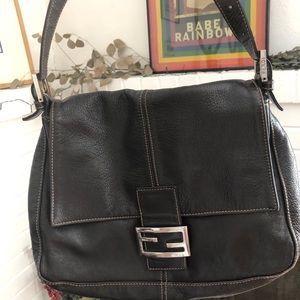 Vintage brown Fendi Zucca Baguette. Authentic🌈